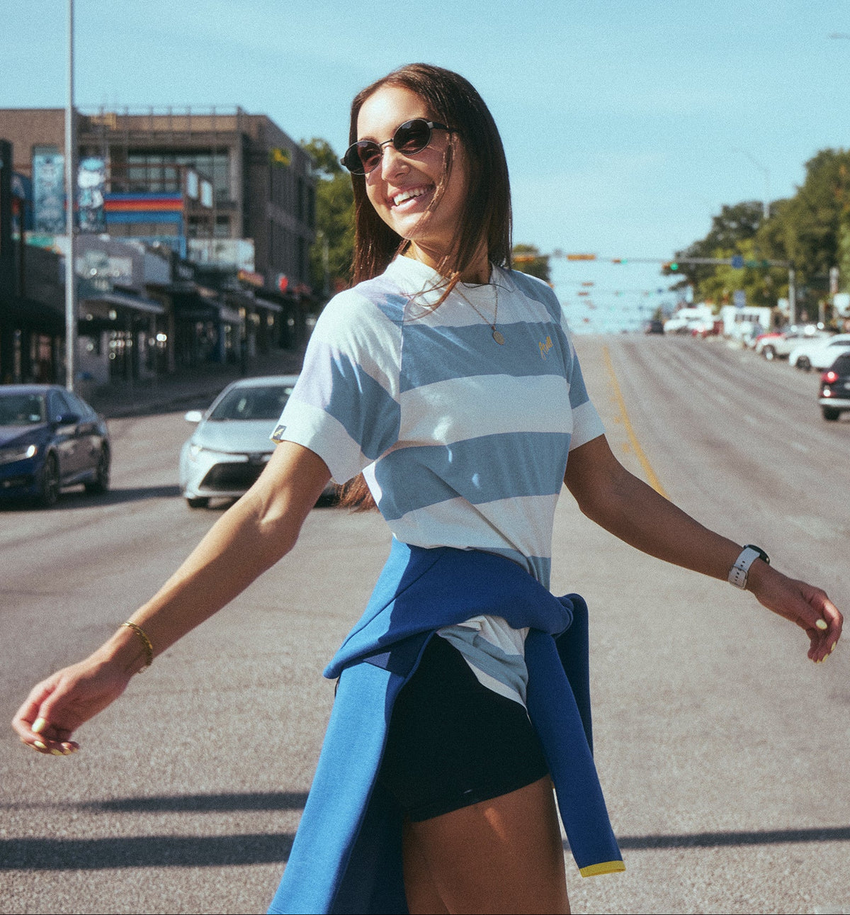 Unisex Ellis Tee – Dusty Blue